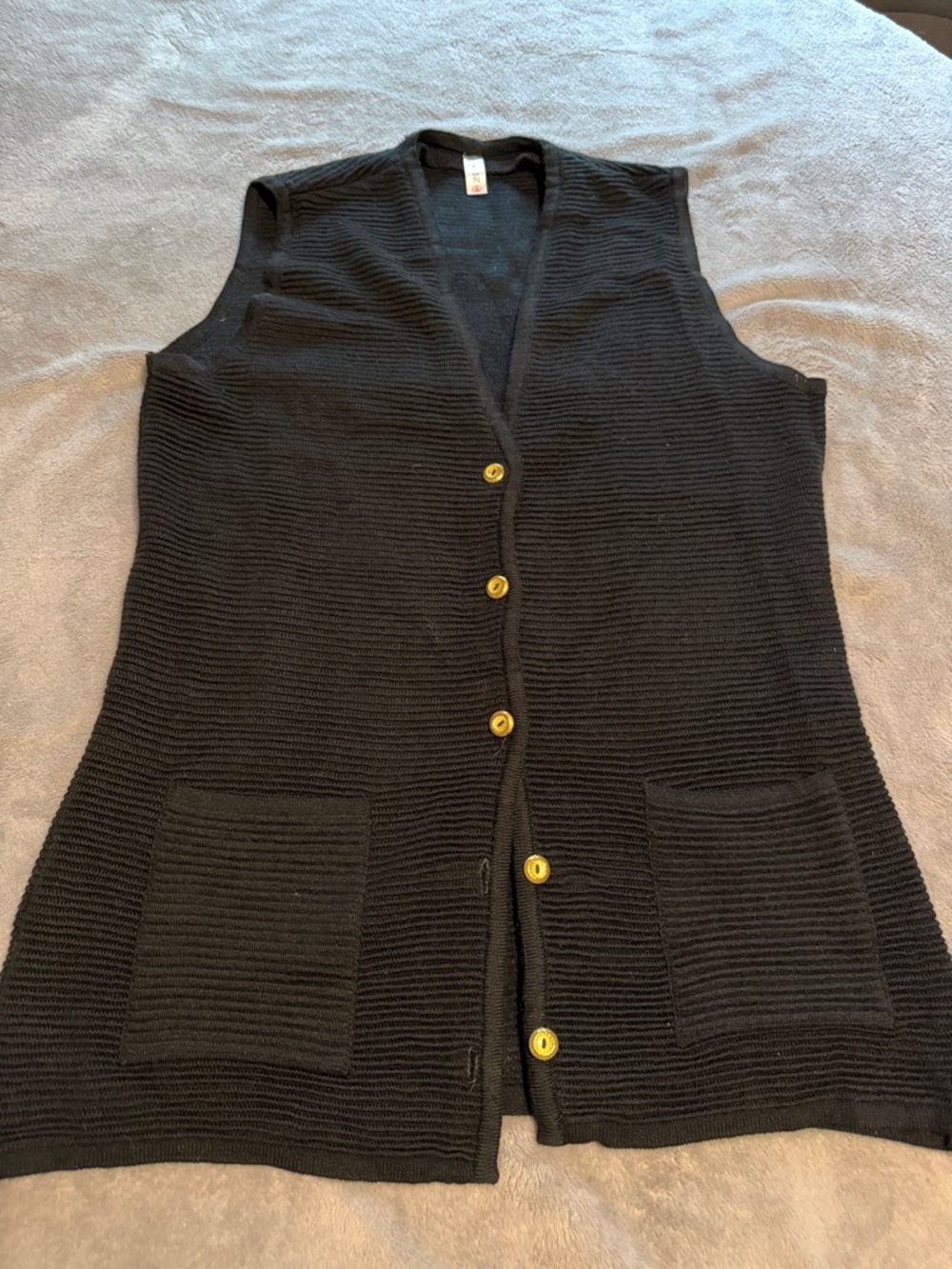 Sephir black knit sweater vest, button up with 2 front pockets
